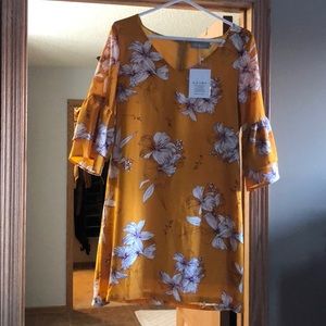 Bell sleeve dress